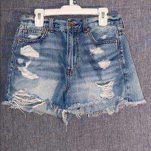 EUC mom shorts